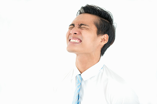 causes of eye twitching